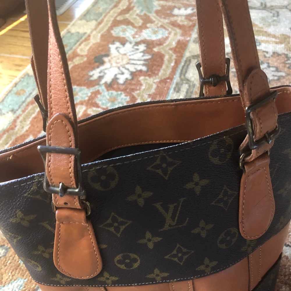 *️⃣SOLD*️⃣ Louis Vuitton Vintage Bucket Bag - Picture 5 of 8